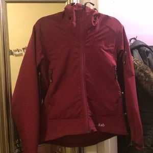 Rab Women’s Fuchsia Active Raincoat sz 8